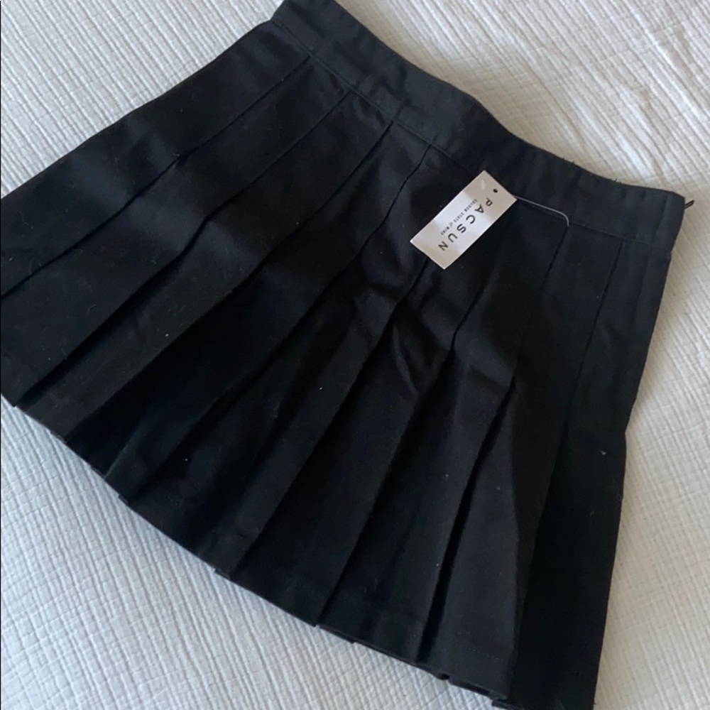 Brandy Melville Black Dana Skirt NWT